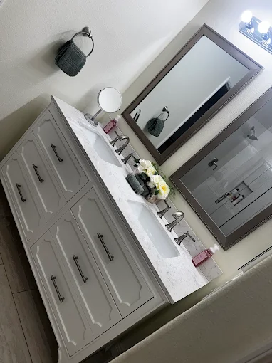 Freshly cleaned bathroom by Gabby's Cleaning Service, Orange County, CA
